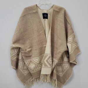 American Eagle One Size Serape Cape Southwestern Aztec Fringe Neutral Sweater